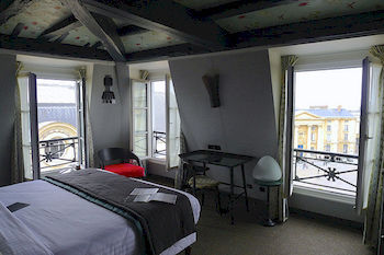 Guestroom