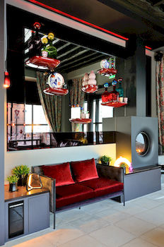 Executive Lounge