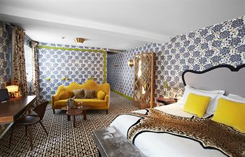Guestroom