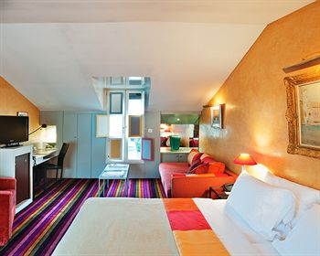 Guestroom