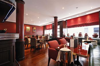 Hotel Bar