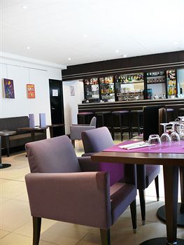 Hotel Bar
