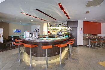 Hotel Bar