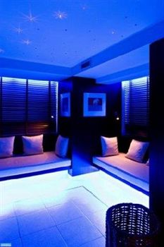 Hotel Lounge