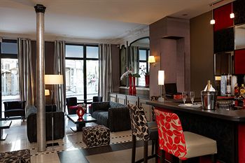 Hotel Lounge