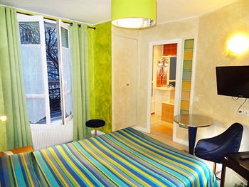 Guestroom