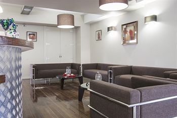 Hotel Lounge