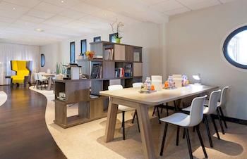 Room Service - Dining