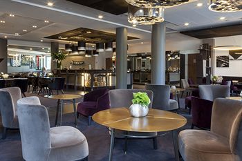 Hotel Lounge