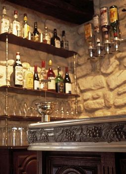 Hotel Bar
