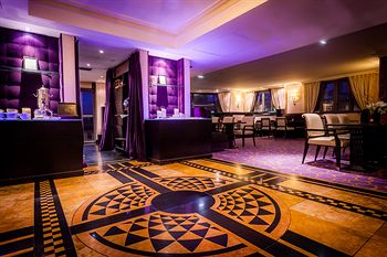 Executive Lounge