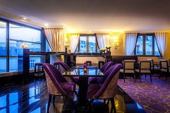 Executive Lounge