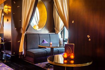Hotel Lounge