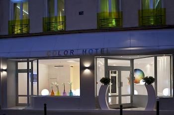 Hotel Front - Evening/Night
