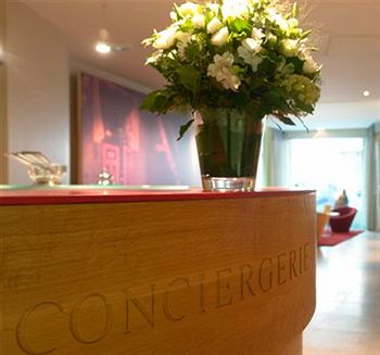Concierge Desk