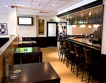 Hotel Bar