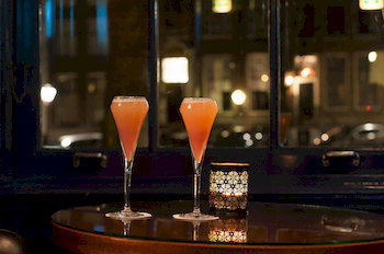 Hotel Lounge