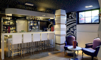 Hotel Lounge