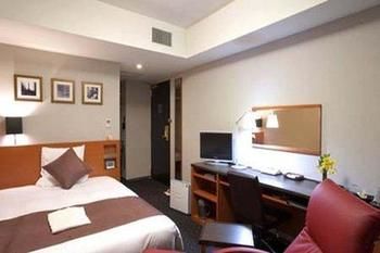 Hotel-MyStays-Kyoto-Shijo-Guest-Room