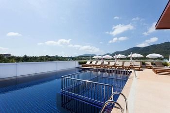 Rooftop Pool