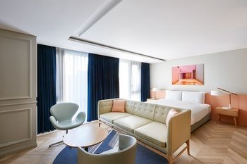 Guestroom