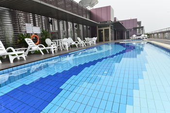 Rooftop Pool