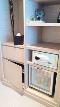 Mini-Refrigerator