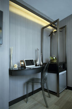 In-Room Business Center