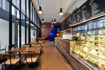 Snack Bar