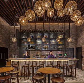 Hotel Bar