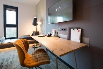 Jaz-Amsterdam-Guest-Room