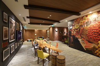 Executive Lounge