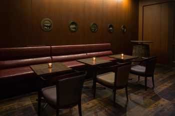 Hotel Bar