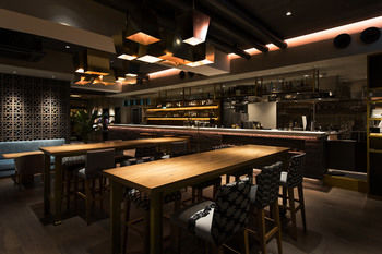 Hotel Bar
