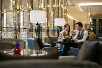Hotel Lounge