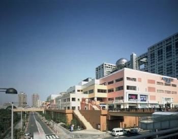 Hilton-Tokyo-Odaiba-Hotel-Exterior