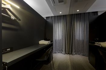 In-Room Business Center