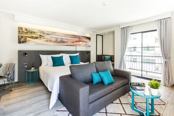 Guestroom