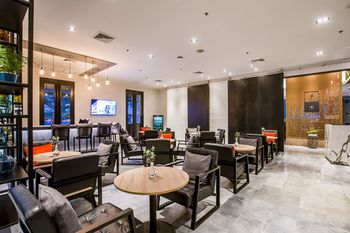 Hotel Lounge
