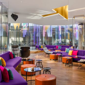 Hotel Bar