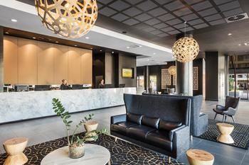 Hotel-Grand-Chancellor-Brisbane-Lobby