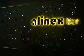 Hotel Bar