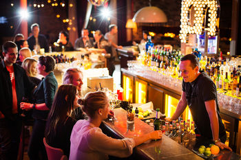 Hotel Bar