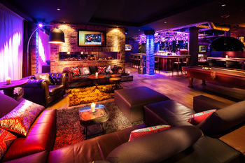 Hotel Bar