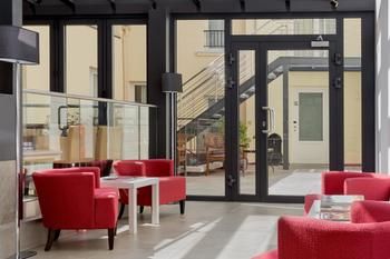 Hotel Bar