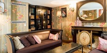 Hotel Lounge