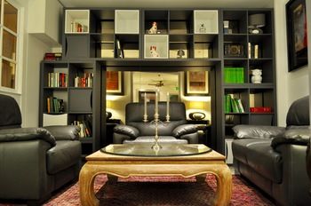 Executive Lounge