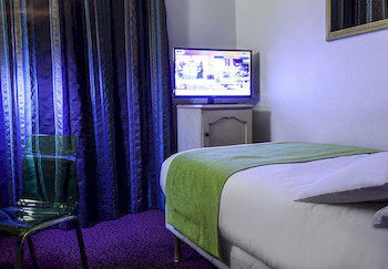 Guestroom
