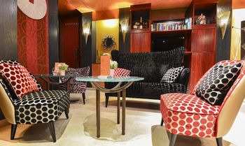Hotel Bar