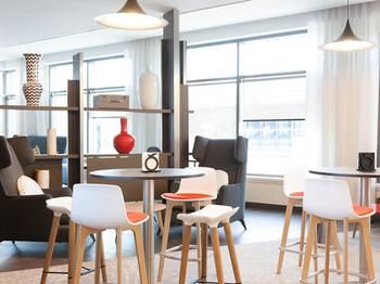 Hotel Lounge